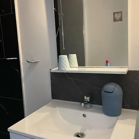 Del Re 1 Dans Avec Piscine * La Flotte